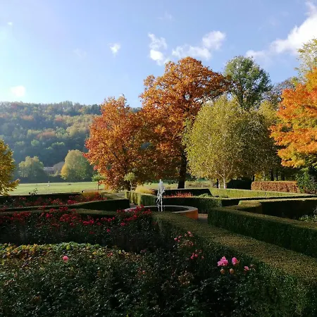 Parkhotel - Direkt An Der Elbe Hotel