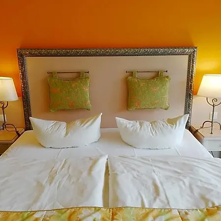 Parkhotel - Direkt An Der Elbe מלון