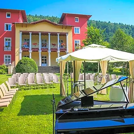 Parkhotel - Direkt An Der Elbe מלון 4*