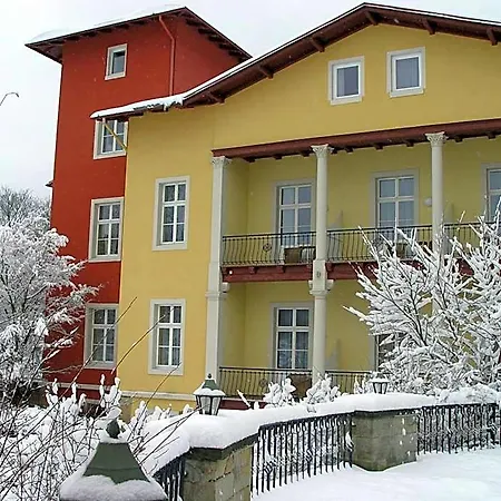 Parkhotel - Direkt An Der Elbe