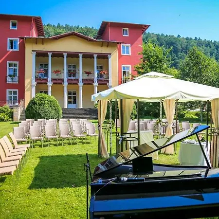 Parkhotel - Direkt An Der Elbe Отель Бад-Шандау