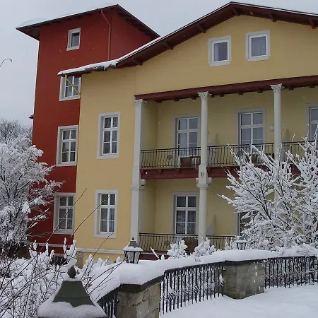 Отель Parkhotel - Direkt An Der Elbe