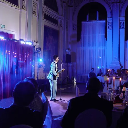 Parkhotel Mit מלון 4*