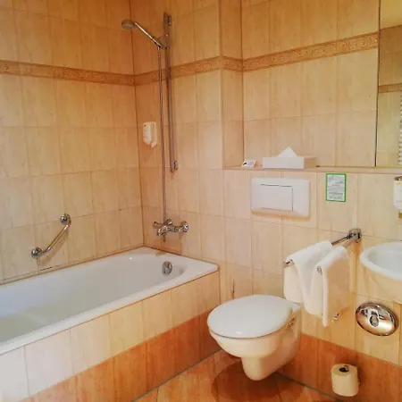 Otel Parkhotel Mit Bad Schandau
