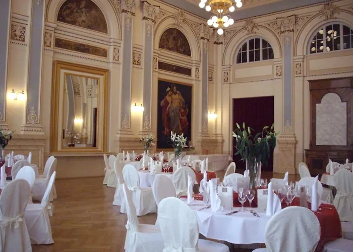 Otel Parkhotel Bad Schandau - Direkt An Der Elbe 4*